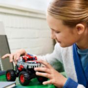 Obrázek Monster Jam™ ThunderROARus™ s natahovacím motorem