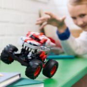 Obrázek Monster Jam™ ThunderROARus™ s natahovacím motorem