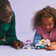 Obrázek Zmrzlinářské auto v městečku Heartlake