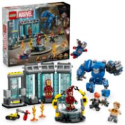 Obrázek Iron Man a jeho laboratoř: Síň brnění
