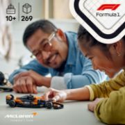 Obrázek Závodní auto McLaren F1® Team MCL38